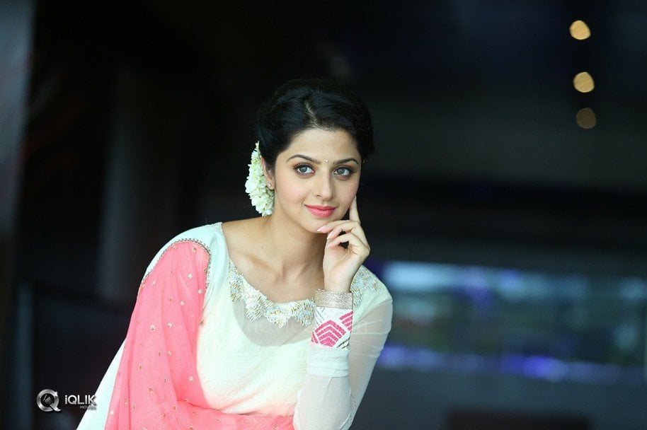 Vedhika